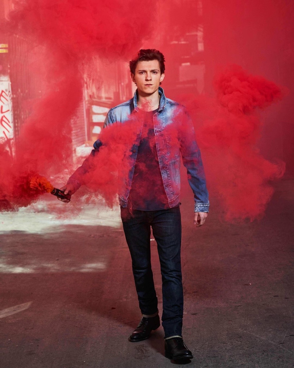 Tom Holland Red & Blue smoke photo shoot. ... - Idk What ...