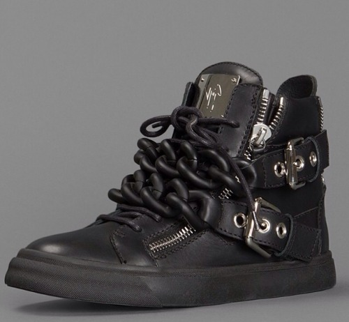 stephenchristopher:giuseppe zanotti men’s 14"