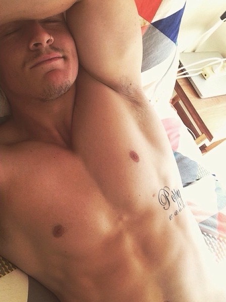 selfiegallery:aus-boi-on-the-low:DaveAnyone have any nudes...