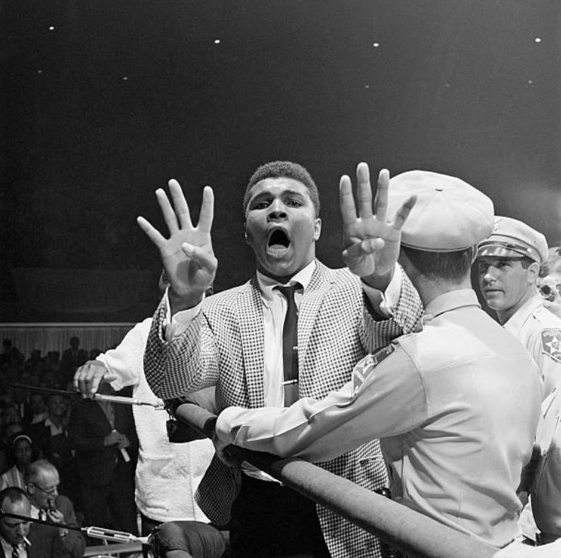 Image result for cassius clay taunts Sonny Liston  at patterson II 1963