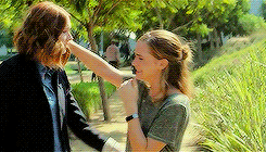 (F) BONNIE WRIGHT ✾ The one who has a best friend Tumblr_ot4c21LijG1tkuq2lo2_250