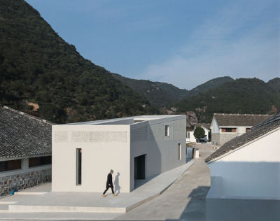 Miya/LostVilla Huchen Barn Resort / Ares Partnersph: Su Shengliang