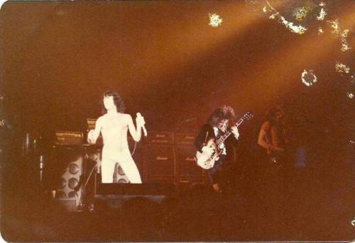 ride-on-bon:AC/DC in Corpus Christi, Texas