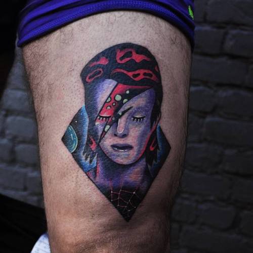 By David Côté, done at La Main Bleue Tattoo, Saint-Ghislain.... psychedelic;davidcote;patriotic;contemporary;character;thigh;facebook;twitter;david bowie;pop art;experimental;medium size;england;other;music