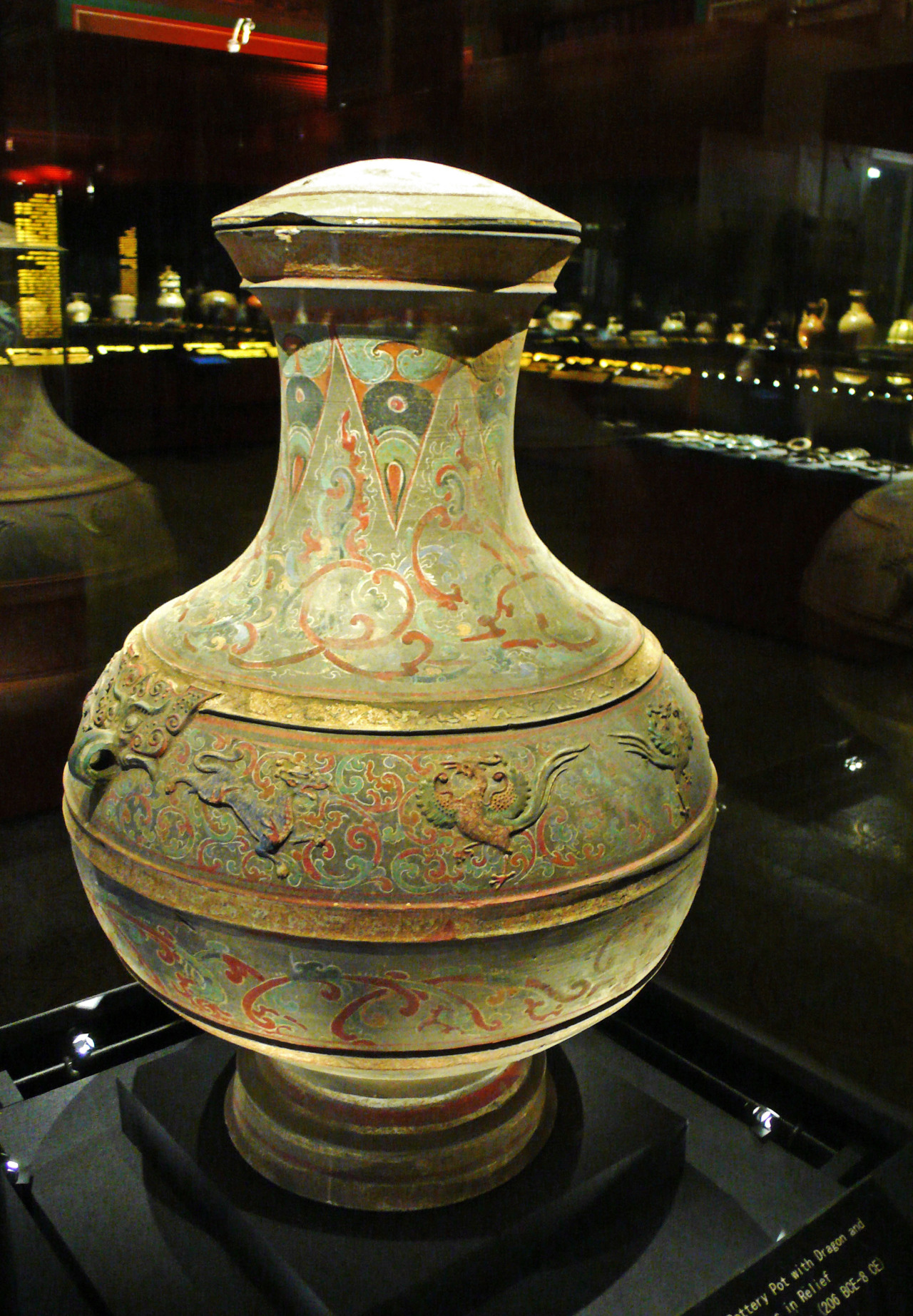 ANCIENT ART — Examples of ancient Chinese ceramics at the Palace&hellip;