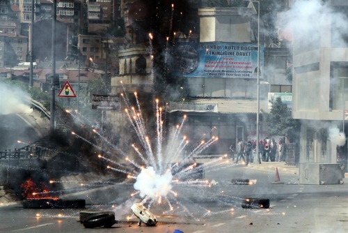 carlboygenius:TODAY IN TURKEYNational Protest: Istanbul:...