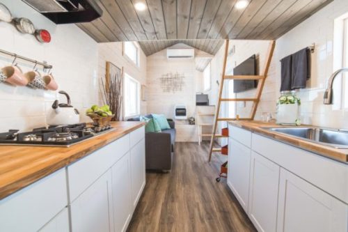 dreamhousetogo:The Bunkhouse by Uncharted Tiny Homes