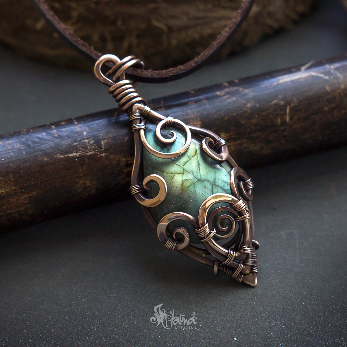 Artarina - Wire Wrapped Jewelry - Arkenstone