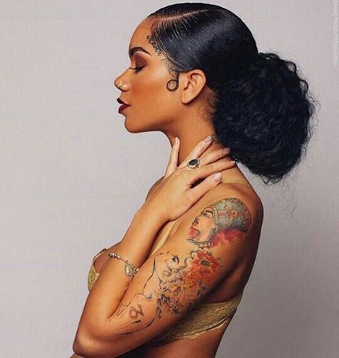 Bestlacewigs Com Hairinspiraton Fabluous Edges With Big Back Bun