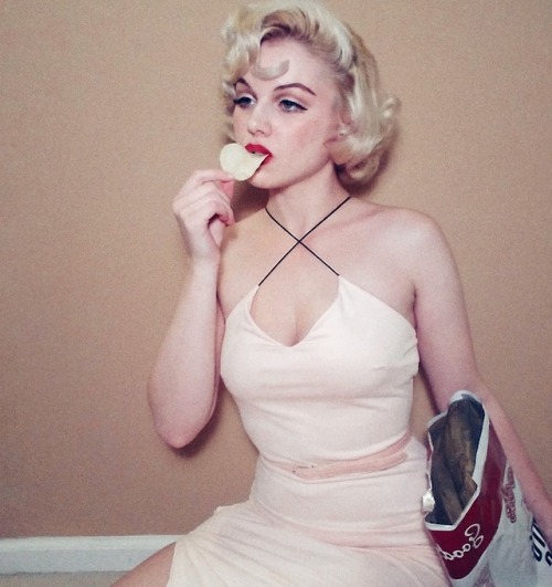 Marilyn Monroe Cosplay Tumblr