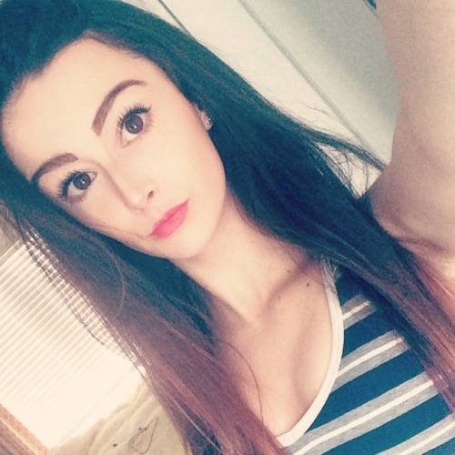 follow girls who like girls girls that like girls ontario lesbians ontario lesbian ontario lgbtq single selfie me myself gay femme