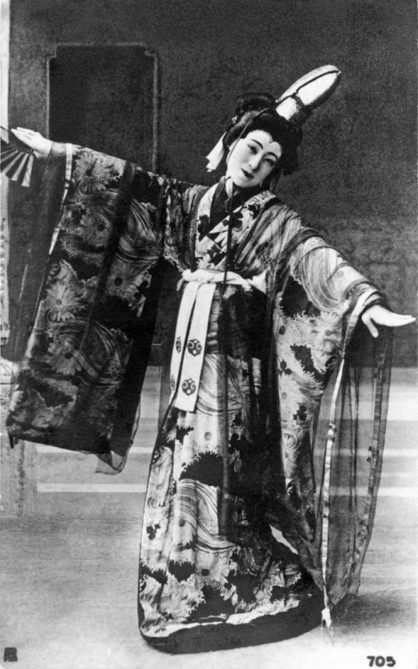 Sadayakko as Musume Dojoji 1907 (by Blue Ruin1)
“ The actress and former geisha Sadayakko, performing one of her most famous roles, the Kabuki dance Musume Dojoji (The Maiden at Dojoji Temple), a character that transforms from a sweet young maiden to...
