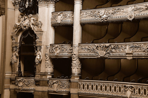 statues-and-monuments:statues-and-monumentsParis Opera House by...