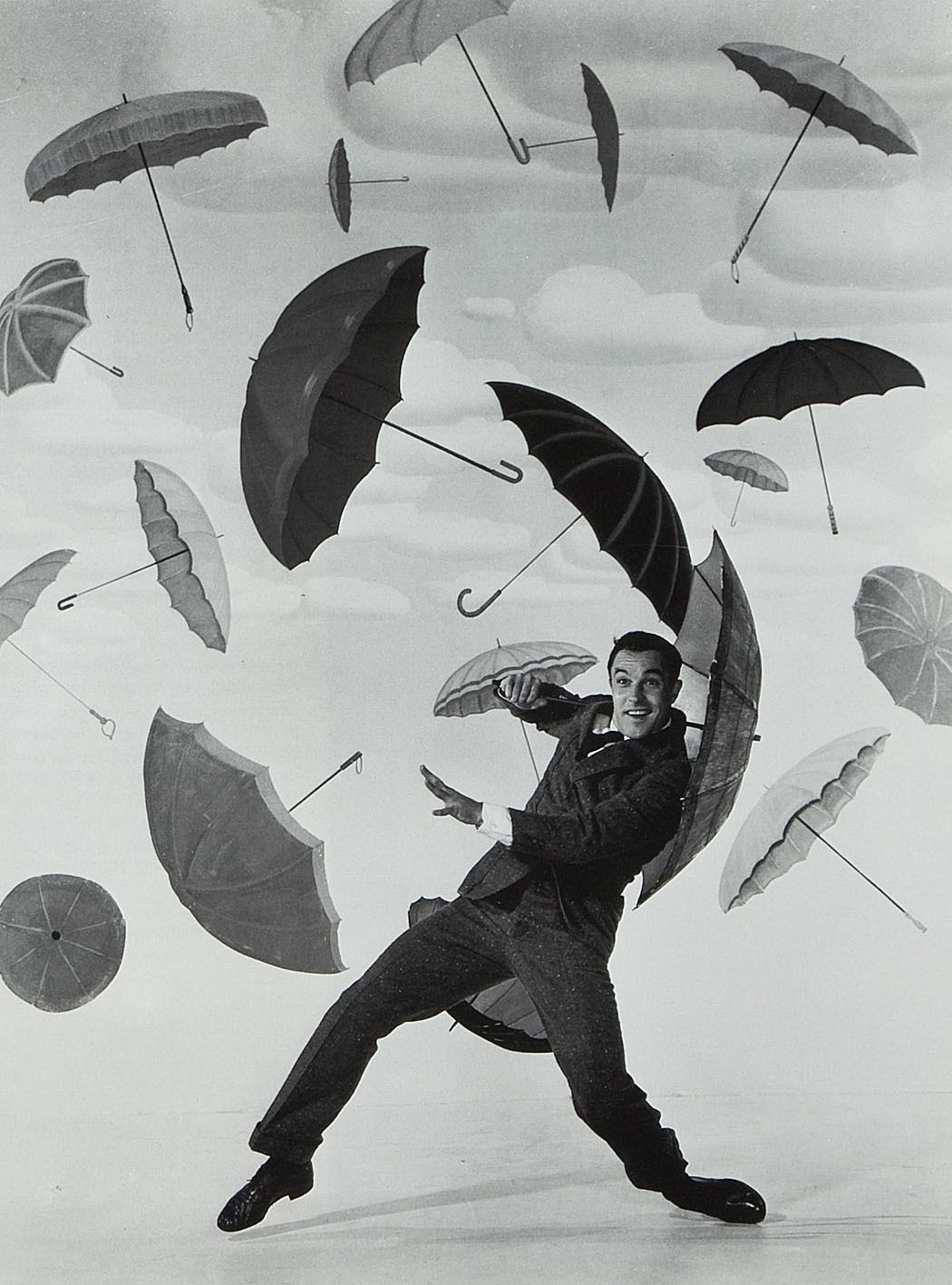 Sala66 — Gene Kelly En “cantando Bajo La Lluvia” 1952 8332