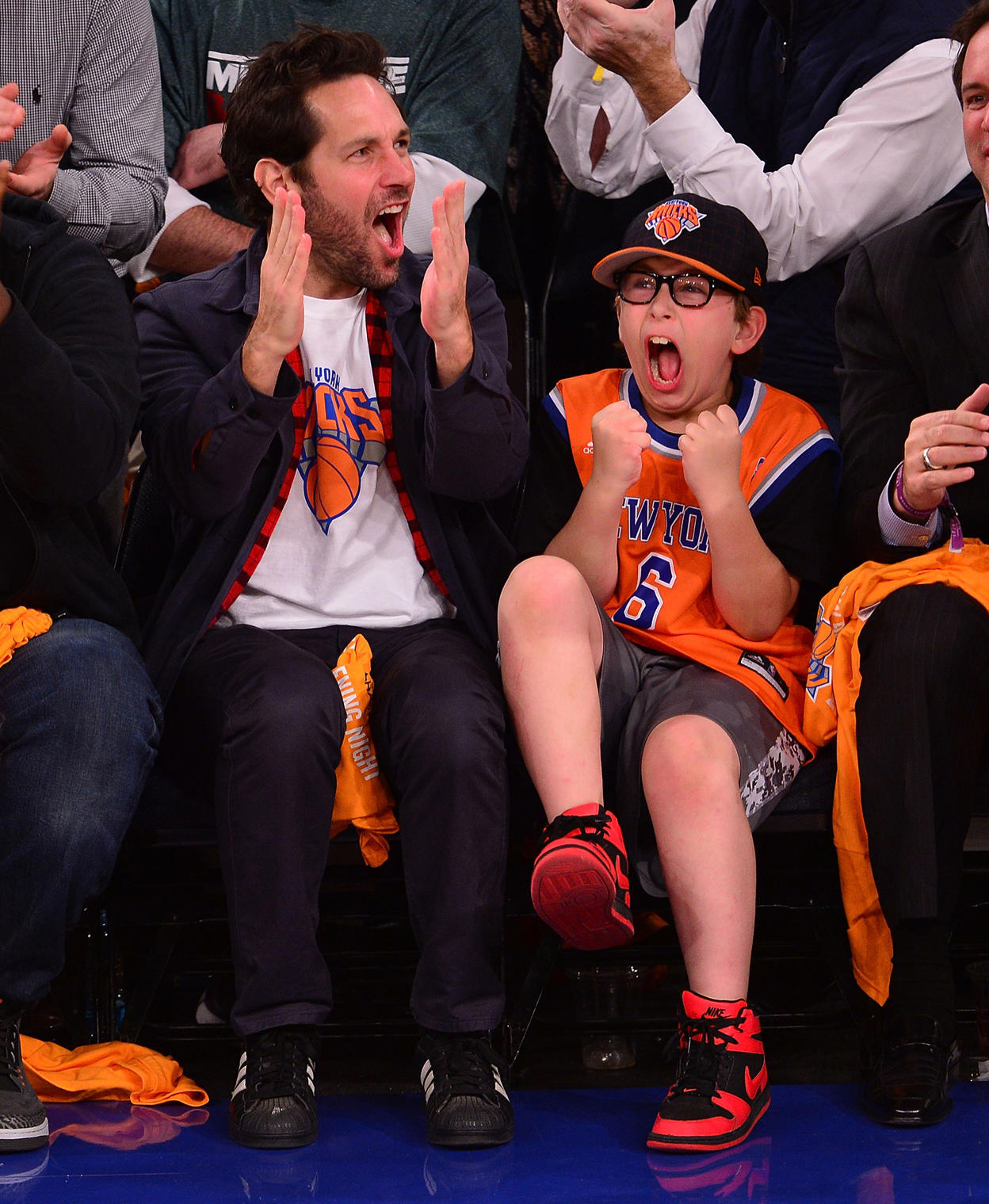 Yahoo Entertainment — Paul Rudd And His Son Jack At The New York Knicks