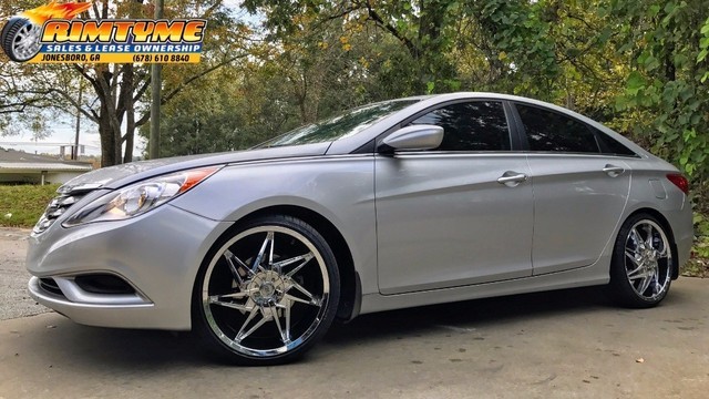 2013 Hyundai Sonata sitting on 20