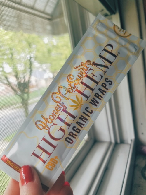 weed friendly weed post hemp hemp wraps blunt smoke weed weed daily high hemp wraps girls who smoke stoner high cannabis maryjane mary jane high life ganja ganja girls 420 blaze it 420 420 girls 420 life