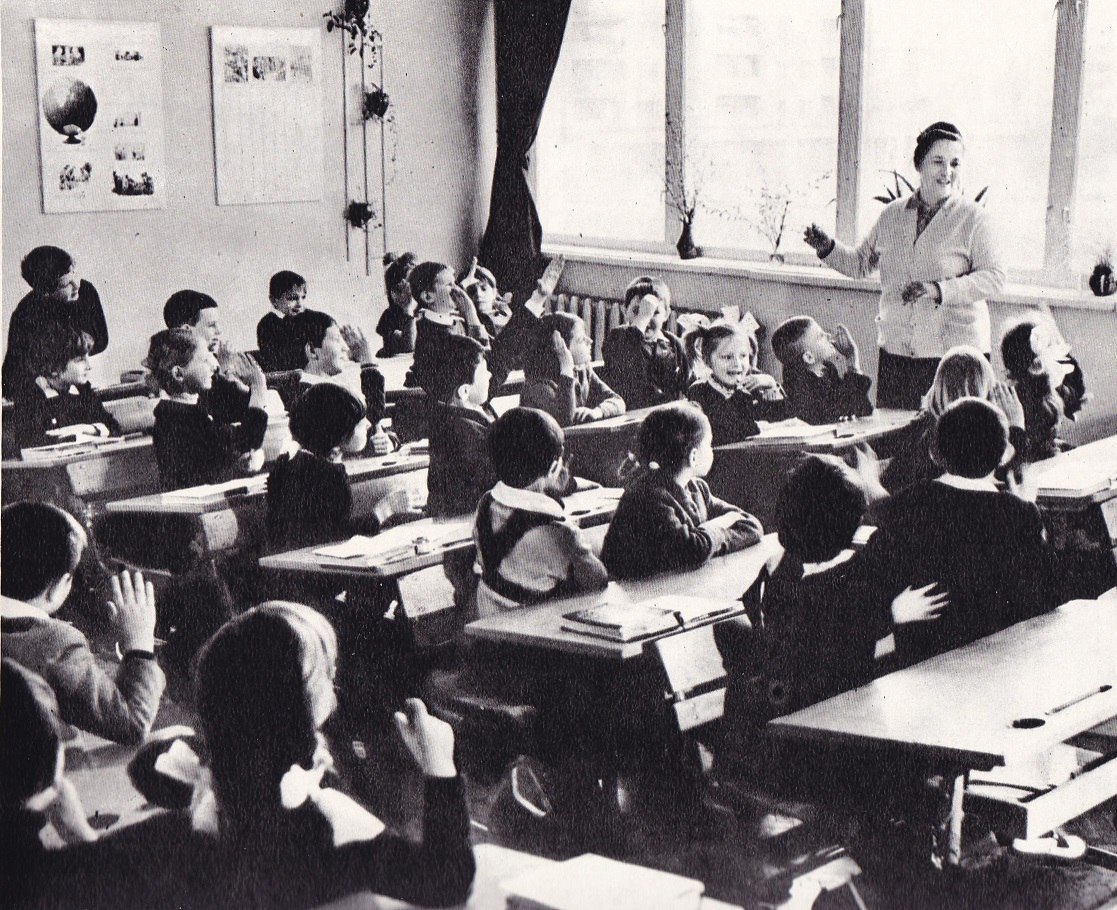 Class in Ternopol (Ukraine), 1974