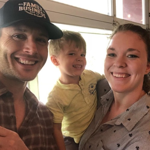 justjensenanddean:Jensen Ackles and Fans | Family Business...