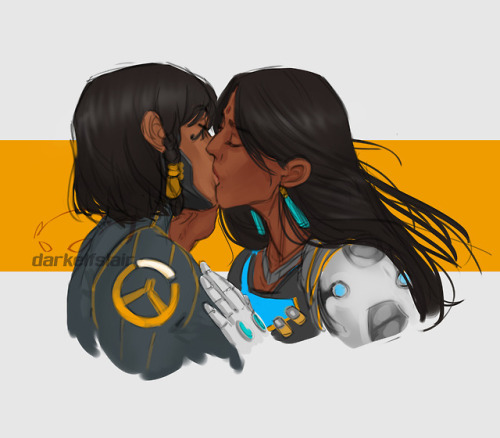 darkelfslair:good luck kiss~