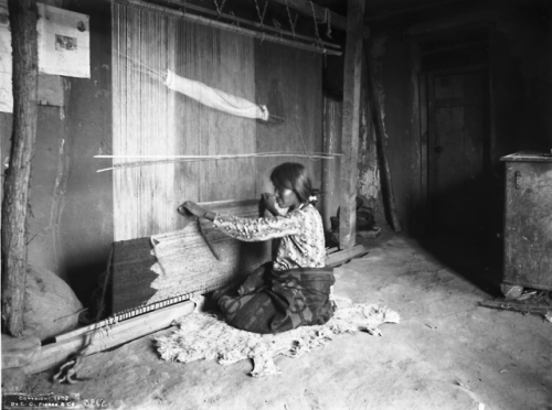native american indoor weaver woman navajo 1900s 1901