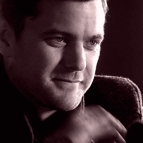 THE RP ARCHIVES — ACCESSING GIF HUNT ↳ JOSHUA JACKSON 