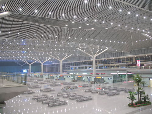 twothousanddollarpurse:xi'an north railway station