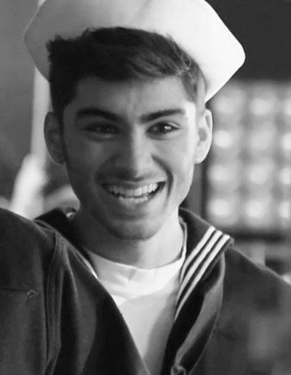 5thharmonytour:zayn malik smile