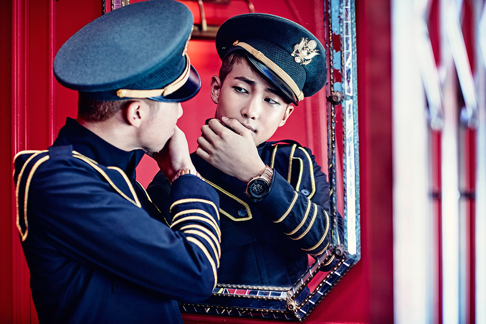 Behind The Screen Little Details In The 쩔어 Dope Mv
