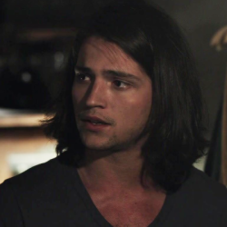 Thomas McDonell birth chart