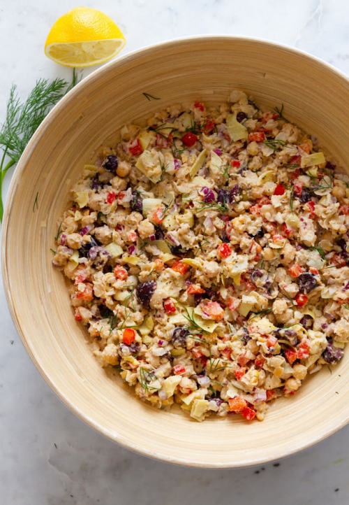 thesimpleveganista:MEDITERRANEAN MASHED CHICKPEA SALAD (via...