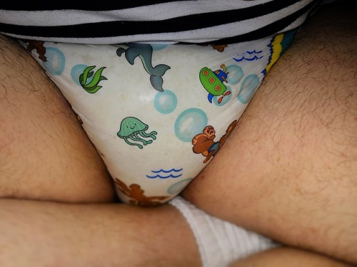 paddedbear85:Guess it’s soaked enough, let’s ask daddy for a...