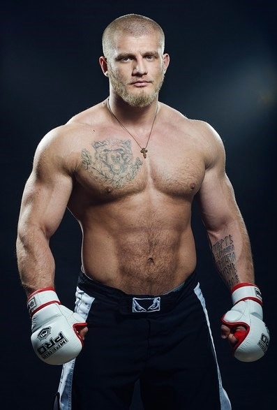 Boxers are so hot. Strong, powerful bodies built for wrestling.