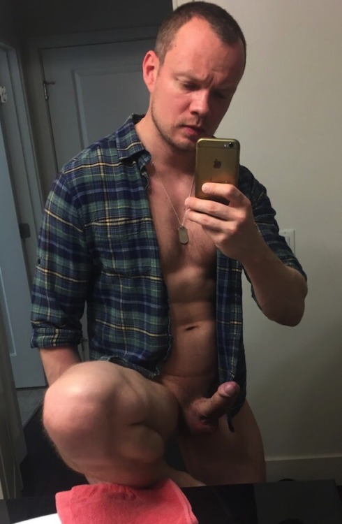 donatoxxx:Sexy Selfie Studs