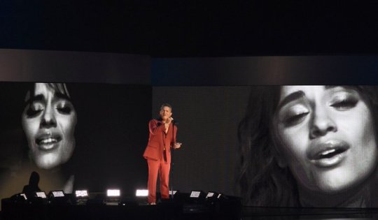 Pic of Alejandro and (video) Camila’s performance at the Latin Grammys