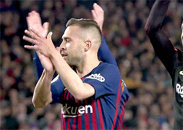 إحتفال برشلونة بلقب الدوري لموسم 2018/2019 في الكامب نو  Tumblr_pqovejqmvw1rf0fpjo3_400