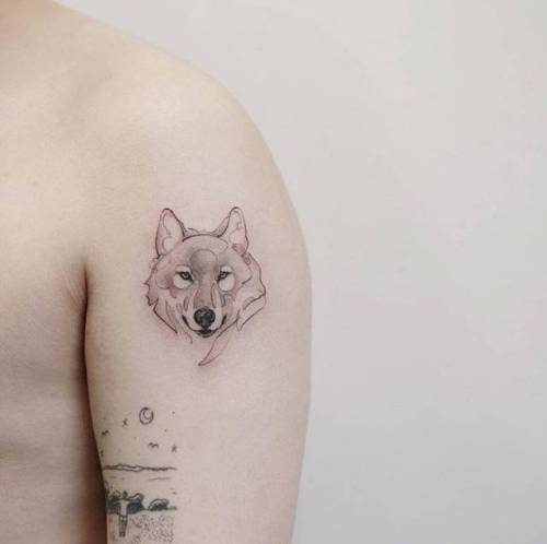 By Doy, done at Inkedwall, Seoul. http://ttoo.co/p/102126 sketch work;small;animal;tiny;ifttt;little;doy;shoulder;wolf