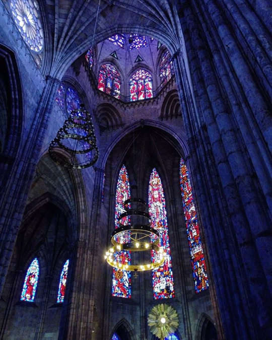 Templo Expiatorio del Santísimo Sacramento, Mexico by Rafael Cedano