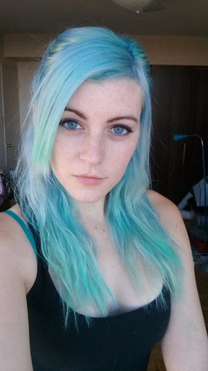 light blue hair on Tumblr