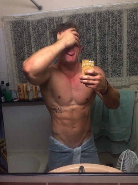 selfiegallery:aus-boi-on-the-low:DaveAnyone have any nudes...