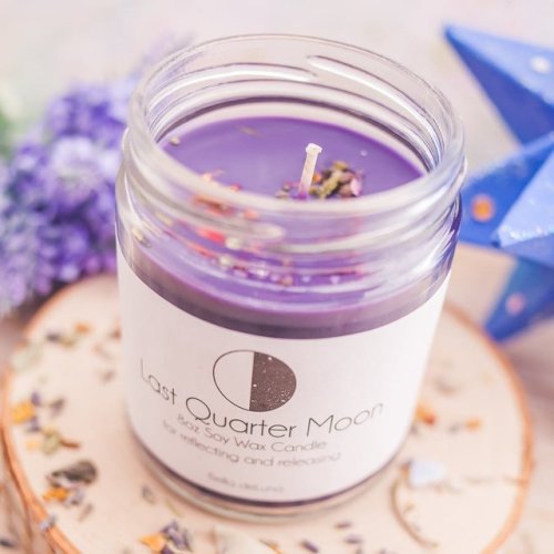 sosuperawesome:Soy Wax CandlesBellade Luna Designs on EtsySee...