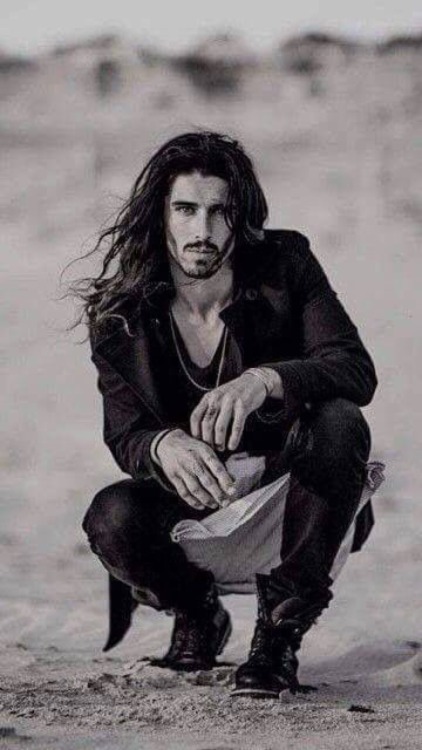 Men With Long Hair On Tumblr   Tumblr O2rsquaQEb1tgzq12o1 500 