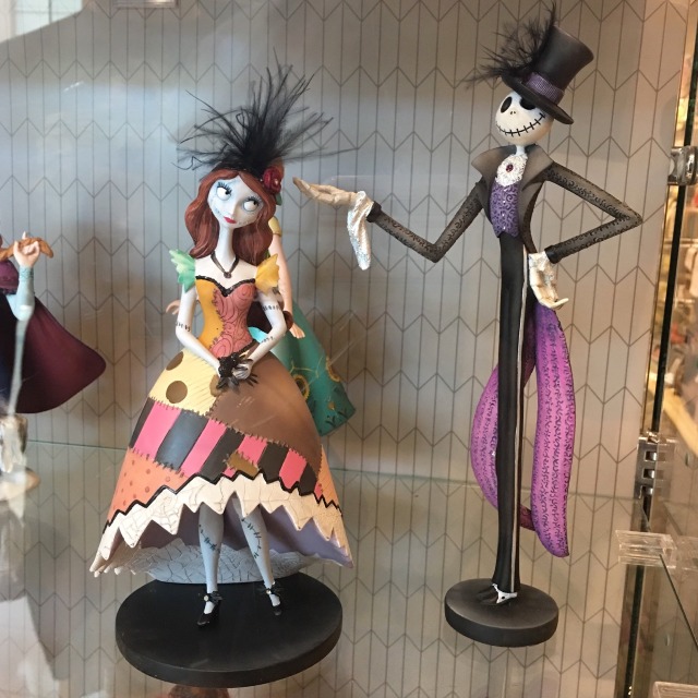 MmDisney200 — Jack and Sally couture de Force figurines