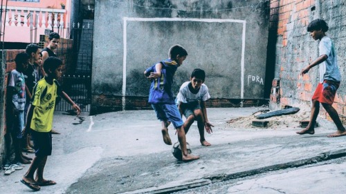 greatsofthegame:Street football around the worldWhere it all...