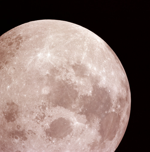 humanoidhistory:The Moon photographed during the Apollo 14...