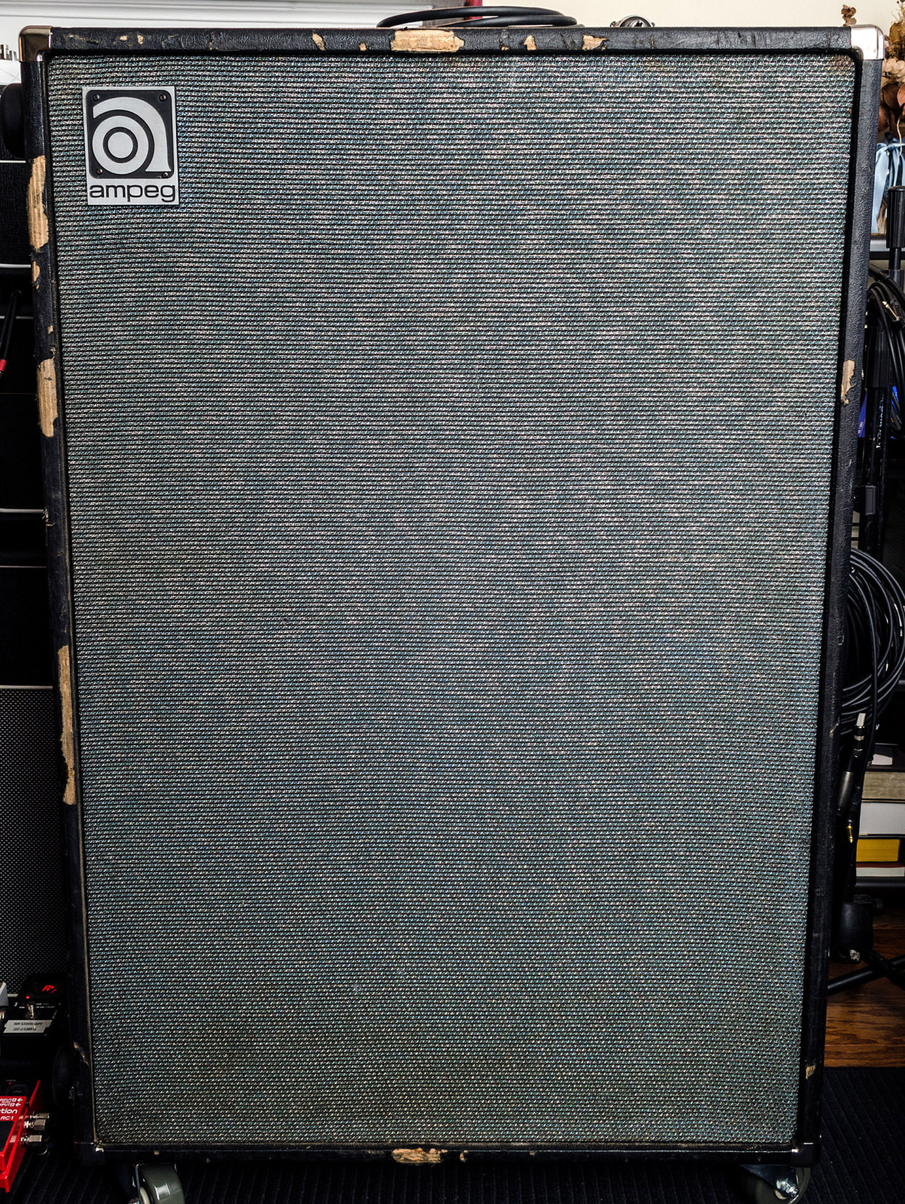 Electronic States 1973 Ampeg V2 4x12 Cabinet Personal Project