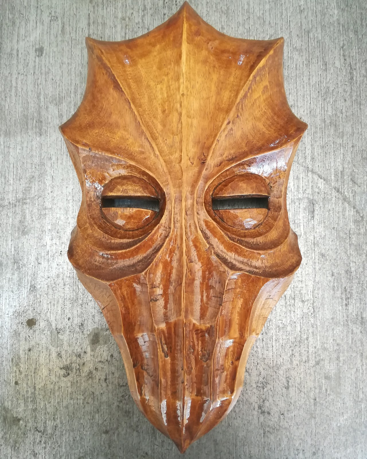 WoodworksGeek Another Ahzidal mask done and delivered.