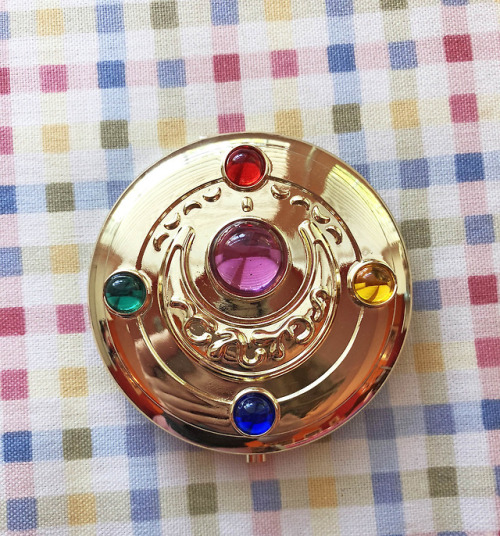 silvermoon424:I bought another mirror compact from the amazing...