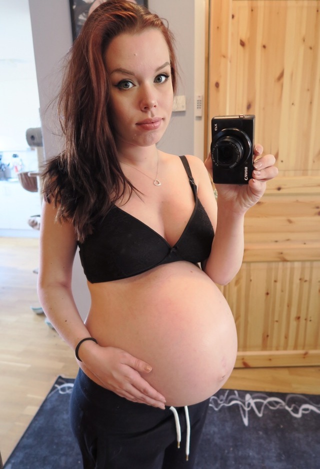 Pictures Of Pregnant Bellie