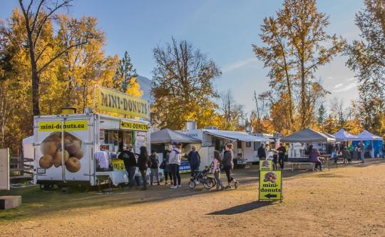 food trucks and mini donuts at the Salute to the Sockeye festival at Tsutswecw Provincial Park
